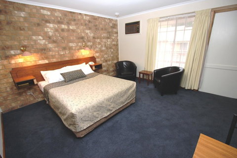 Clare Central - Accommodation Port Hedland 41