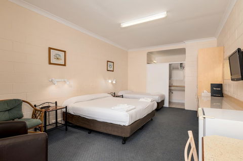 Blue Seas Motel - Accommodation Port Hedland 1
