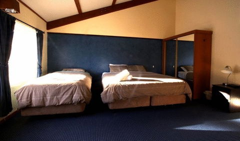 Snowy Gums Chalet - Accommodation Port Hedland 12