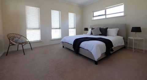 Ochre Point Beach House On Moana Seafront - Accommodation Port Hedland 8