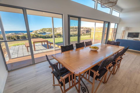 Middle River Beach House, Western House - Accommodation Port Hedland 8