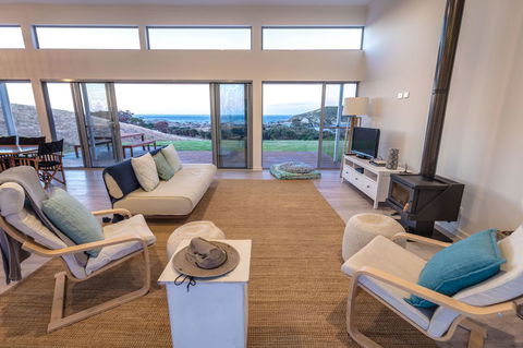 Middle River Beach House, Western House - Accommodation Port Hedland 5
