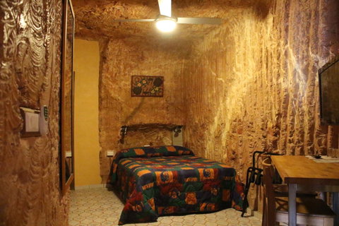 The Underground Motel - Accommodation Port Hedland 5