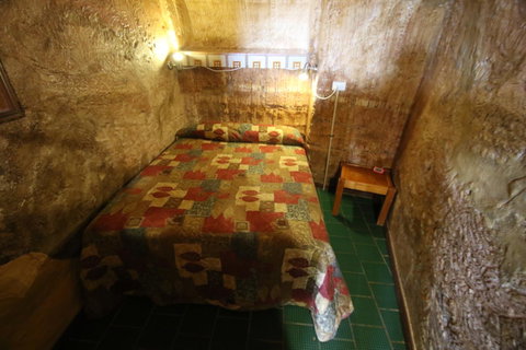 The Underground Motel - Accommodation Port Hedland 3