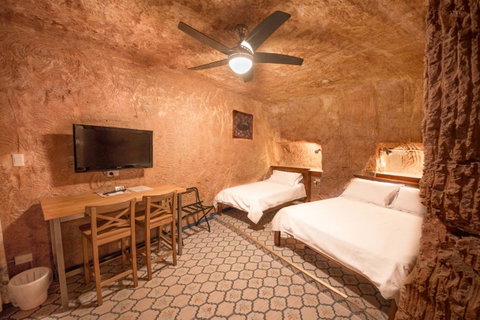 The Underground Motel - Accommodation Port Hedland 8