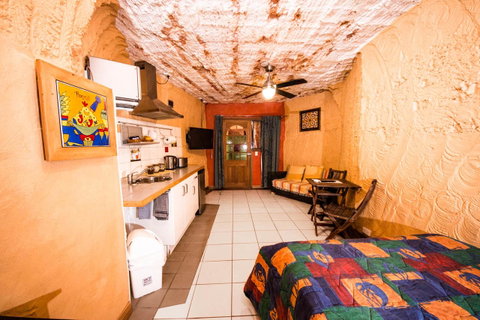 The Underground Motel - Accommodation Port Hedland 18