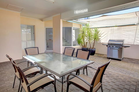 Bay Bliss - Accommodation Port Hedland 2