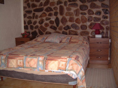 Radeka Downunder Underground Motel - Accommodation Port Hedland 8