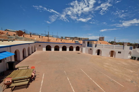 Radeka Downunder Underground Motel - Accommodation Port Hedland 11