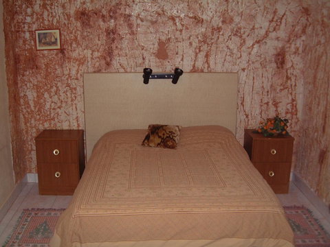 Radeka Downunder Underground Motel - Accommodation Port Hedland 9