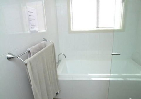 Rosie\'s - Accommodation Port Hedland 7