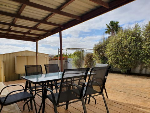 Super Central Location - Accommodation Port Hedland 11