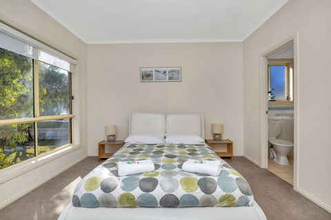 The Lighthouse - Port Willunga - C21 SouthCoast Holidays - Accommodation Port Hedland 3