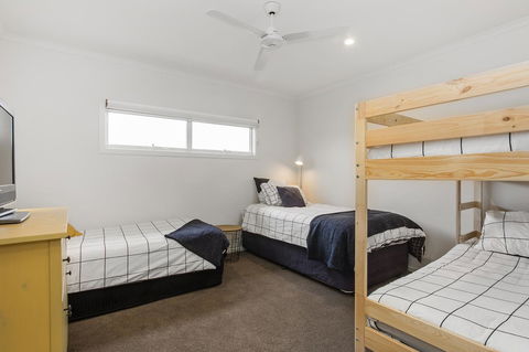 Sea View At Silver Sands - C21 SouthCoast Holidays - Accommodation Port Hedland 9