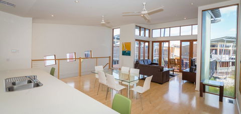 South Shores Yellowfin Villa 96 - South Shores Normanville - Accommodation Port Hedland 10