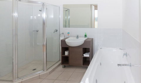 South Shores Yellowfin Villa 96 - South Shores Normanville - Accommodation Port Hedland 11