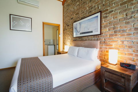 The Lodge By Manna - Accommodation Port Hedland 6
