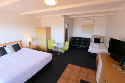 Harbour View Motel - Accommodation Port Hedland 18