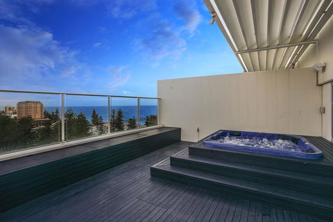 Glenelg Skyline Penthouse - Accommodation Port Hedland 2