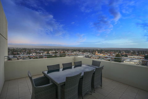 Glenelg Skyline Penthouse - Accommodation Port Hedland 34