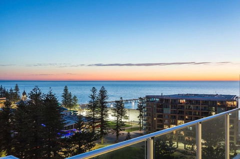 Glenelg Skyline Penthouse - Accommodation Port Hedland 32