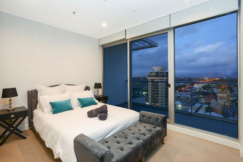 Glenelg Skyline Penthouse - Accommodation Port Hedland 33