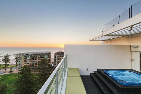 Glenelg Skyline Penthouse - Accommodation Port Hedland 27