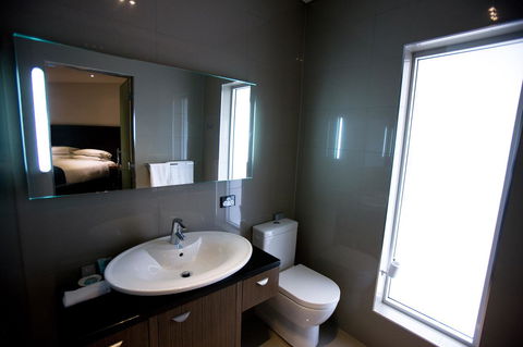 The Commodore - Accommodation Port Hedland 13