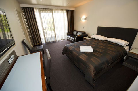 The Commodore - Accommodation Port Hedland 5