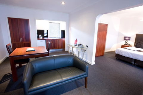 The Commodore - Accommodation Port Hedland 32