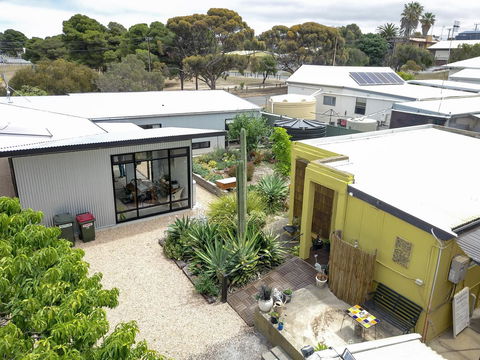 Sinclair Cottage - Accommodation Port Hedland 0