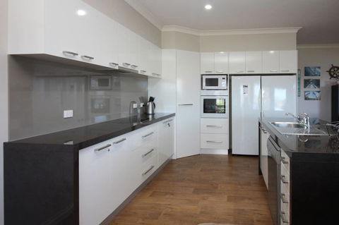 Waterfront On Osprey - Accommodation Port Hedland 13