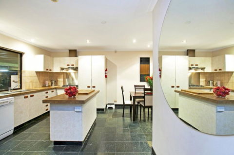 The Palms - Accommodation Port Hedland 14
