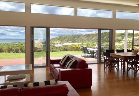 Middle River Beach House - East & West House - Accommodation Port Hedland 5