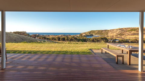 Middle River Beach House - East & West House - Accommodation Port Hedland 17