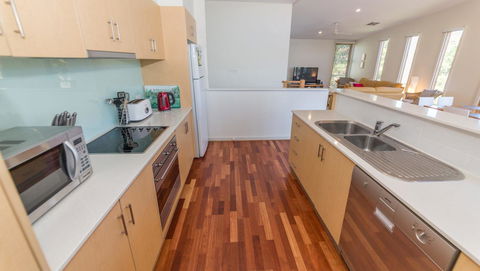 South Shores Villa 31 - South Shores Normanville - Accommodation Port Hedland 4