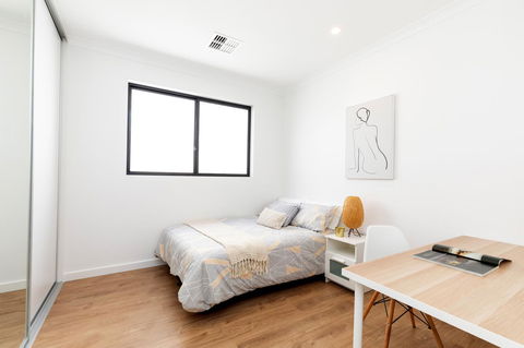 Brand New Affordable Luxury 3 Bedroom 3 Bathrooms House Close To Adelaide City, Chinatown, Beach, Adelaide Airport - Accommodation Port Hedland 8