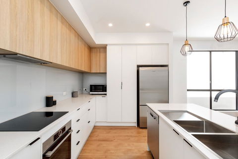 Brand New Affordable Luxury 3 Bedroom 3 Bathrooms House Close To Adelaide City, Chinatown, Beach, Adelaide Airport - Accommodation Port Hedland 7