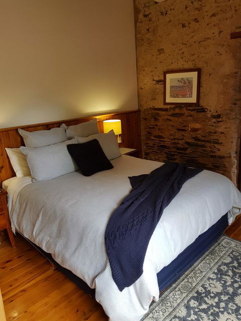 William Hunt's Retreat - Cypress Studio - Accommodation Port Hedland 2