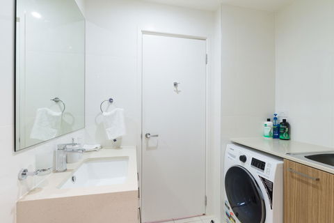 Ther-Rich 2Brm CBD Apartment - Accommodation Port Hedland 28