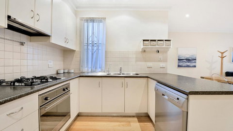 GOUGER 265 - Accommodation Port Hedland 15