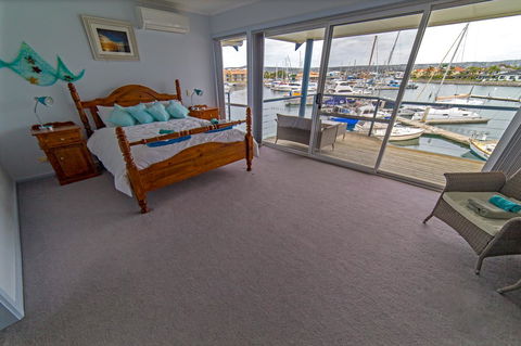 Marina Reflections - Accommodation Port Hedland 13