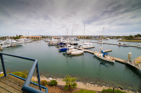 Marina Reflections - Accommodation Port Hedland 9