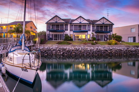 Marina Reflections - Accommodation Port Hedland 0