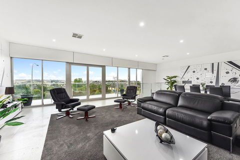 KENNEDY EXECUTIVE TOWNHOUSE - Accommodation Port Hedland 13