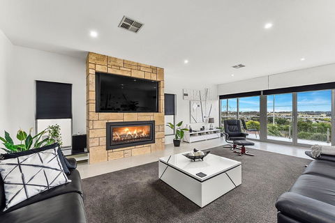 KENNEDY EXECUTIVE TOWNHOUSE - Accommodation Port Hedland 0