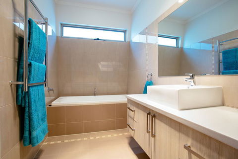 Seasalt - Accommodation Port Hedland 12