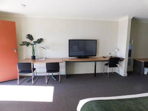Alexander Cameron Suites - Accommodation Port Hedland 10