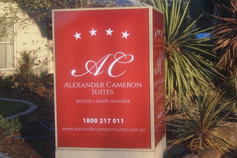 Alexander Cameron Suites - Accommodation Port Hedland 19