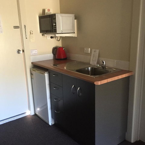 Alexander Cameron Suites - Accommodation Port Hedland 18